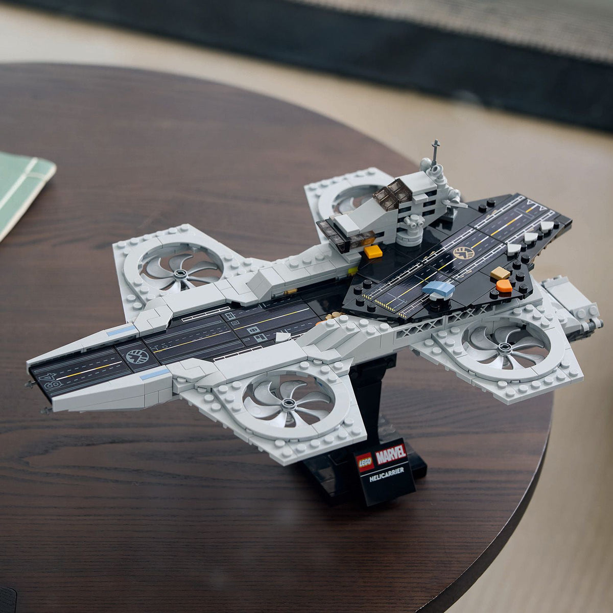 LEGO? Marvel The Avengers Helicarrier