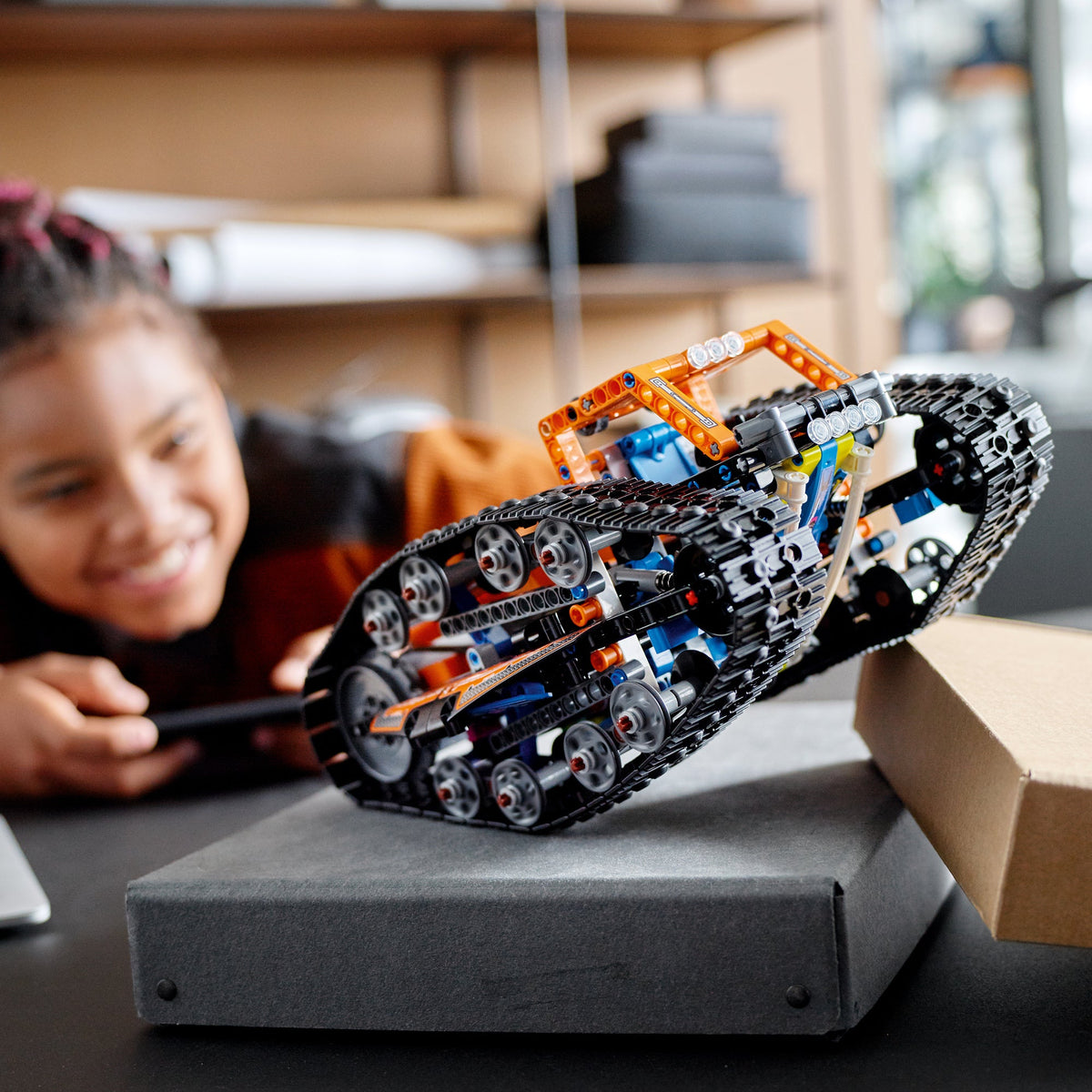 LEGO? Technic App-Controlled Transformation Vehicle