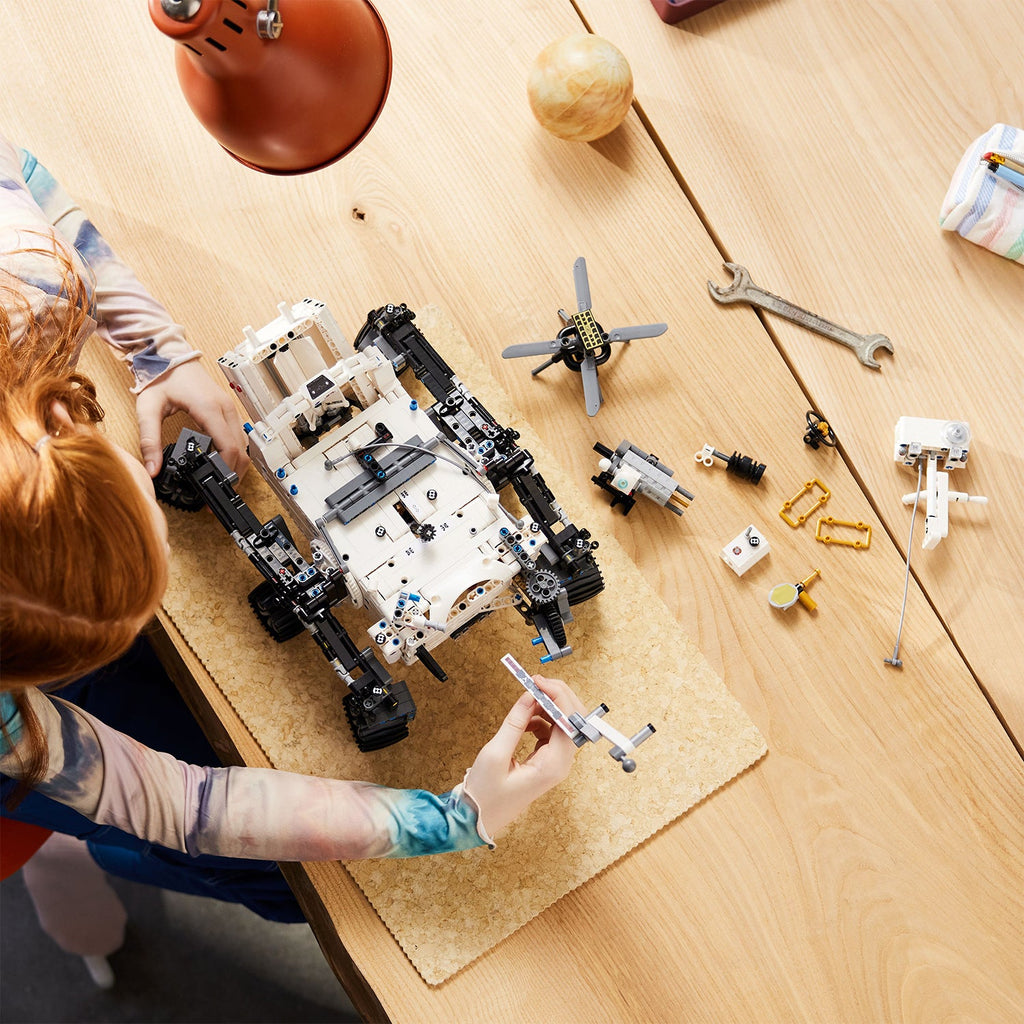 LEGO? Technic NASA Mars Rover Perseverance
