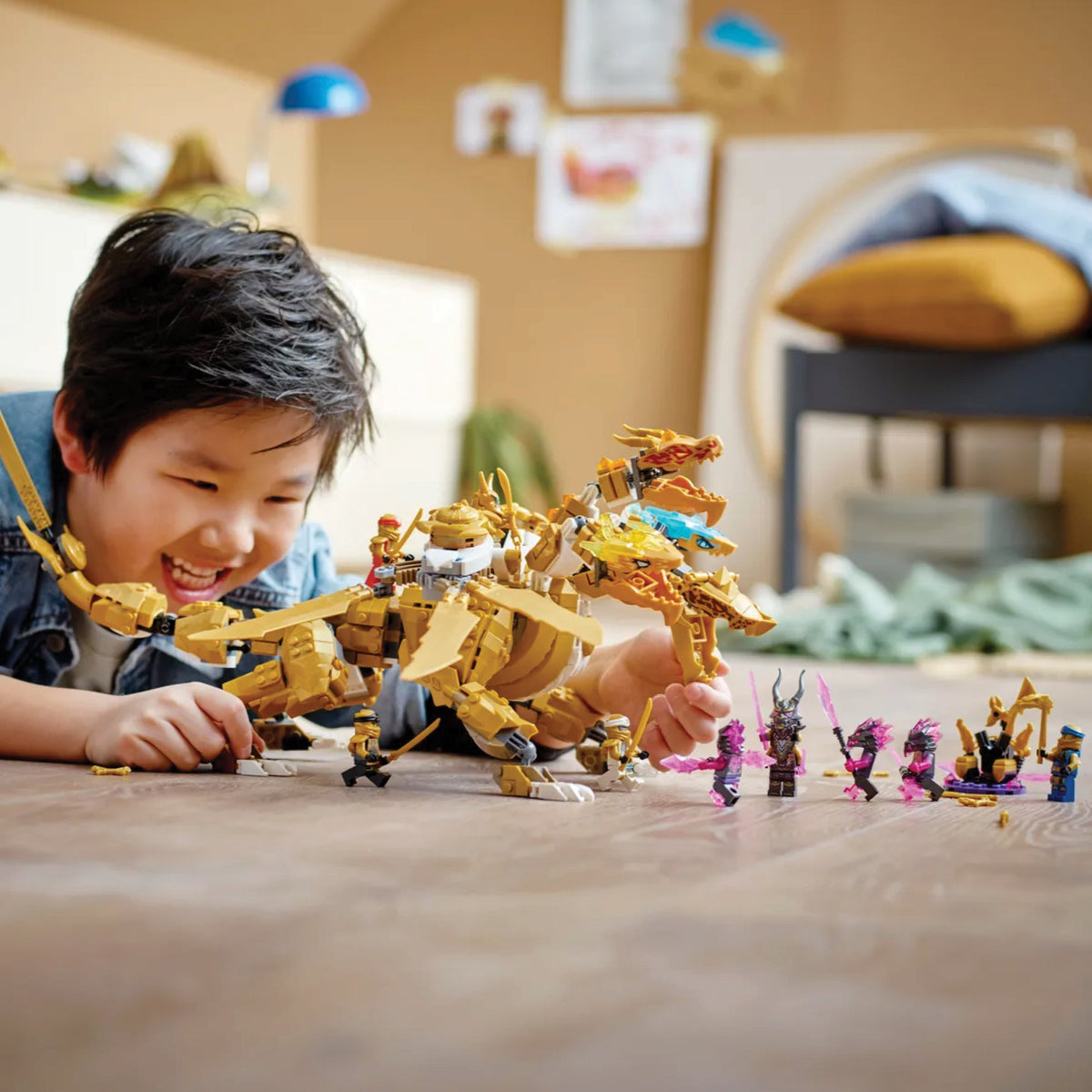 LEGO? NINJAGO? Lloyd's Golden Ultra Dragon