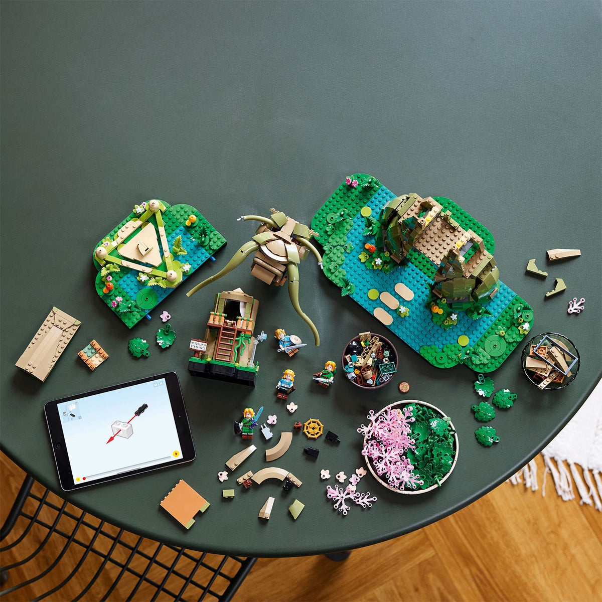 LEGO? The Legend of Zelda? Great Deku Tree 2-in-1