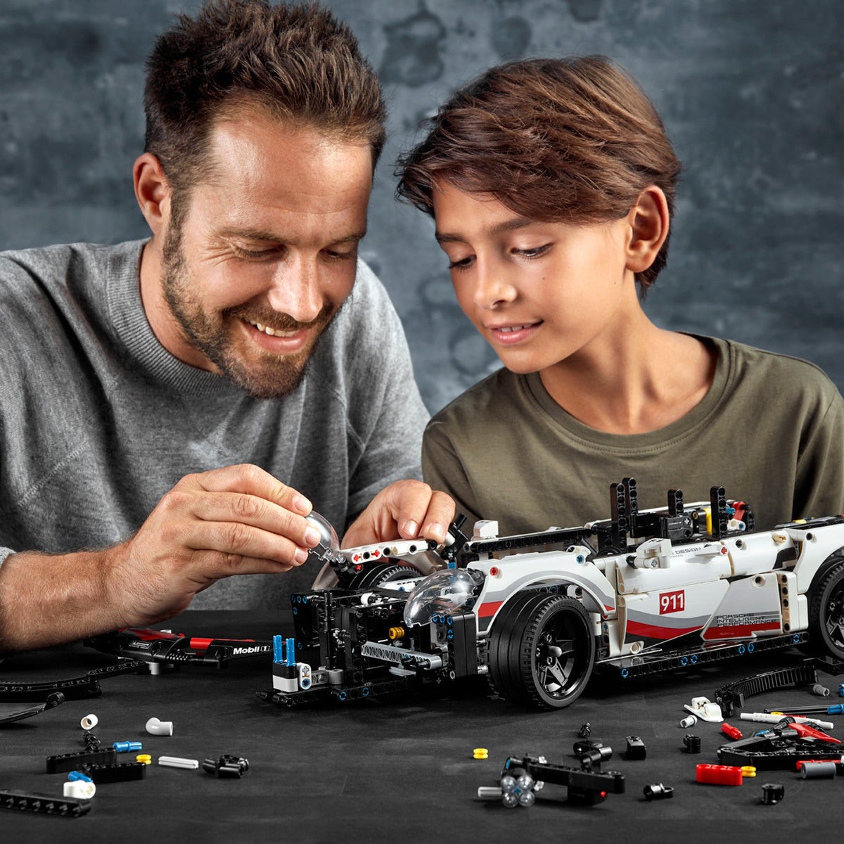 LEGO? Technic Porsche 911 RSR
