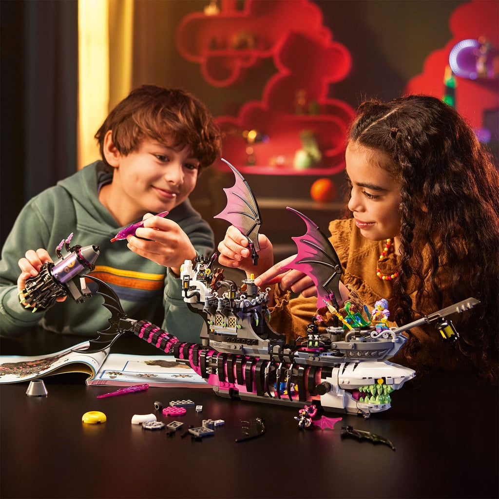 LEGO? DREAMZzz? Nightmare?Shark?Ship