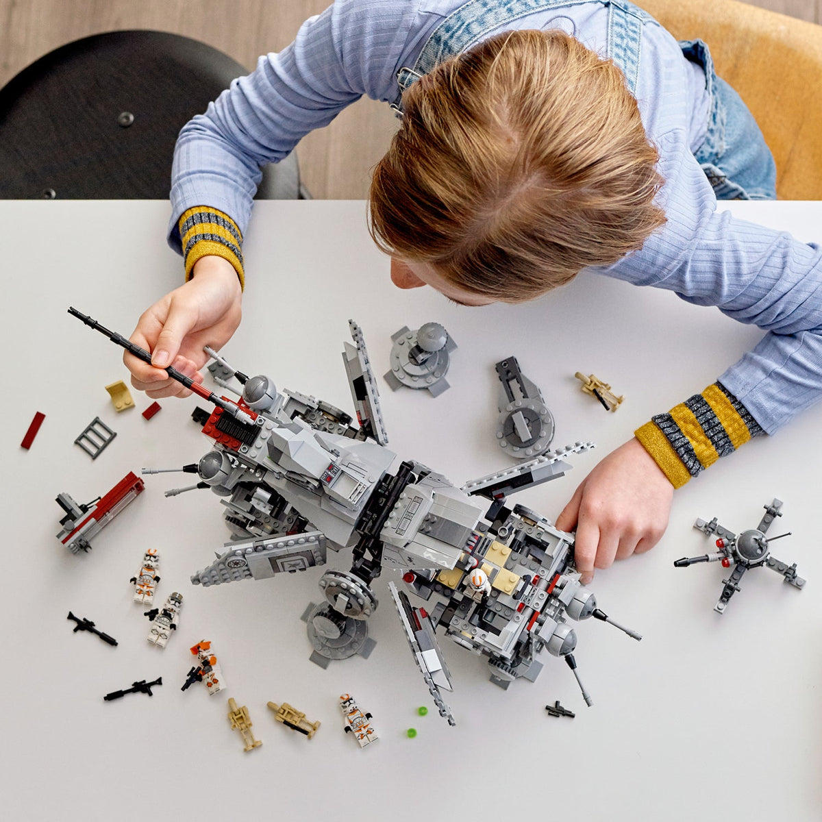 LEGO? Star Wars? AT-TE? Walker