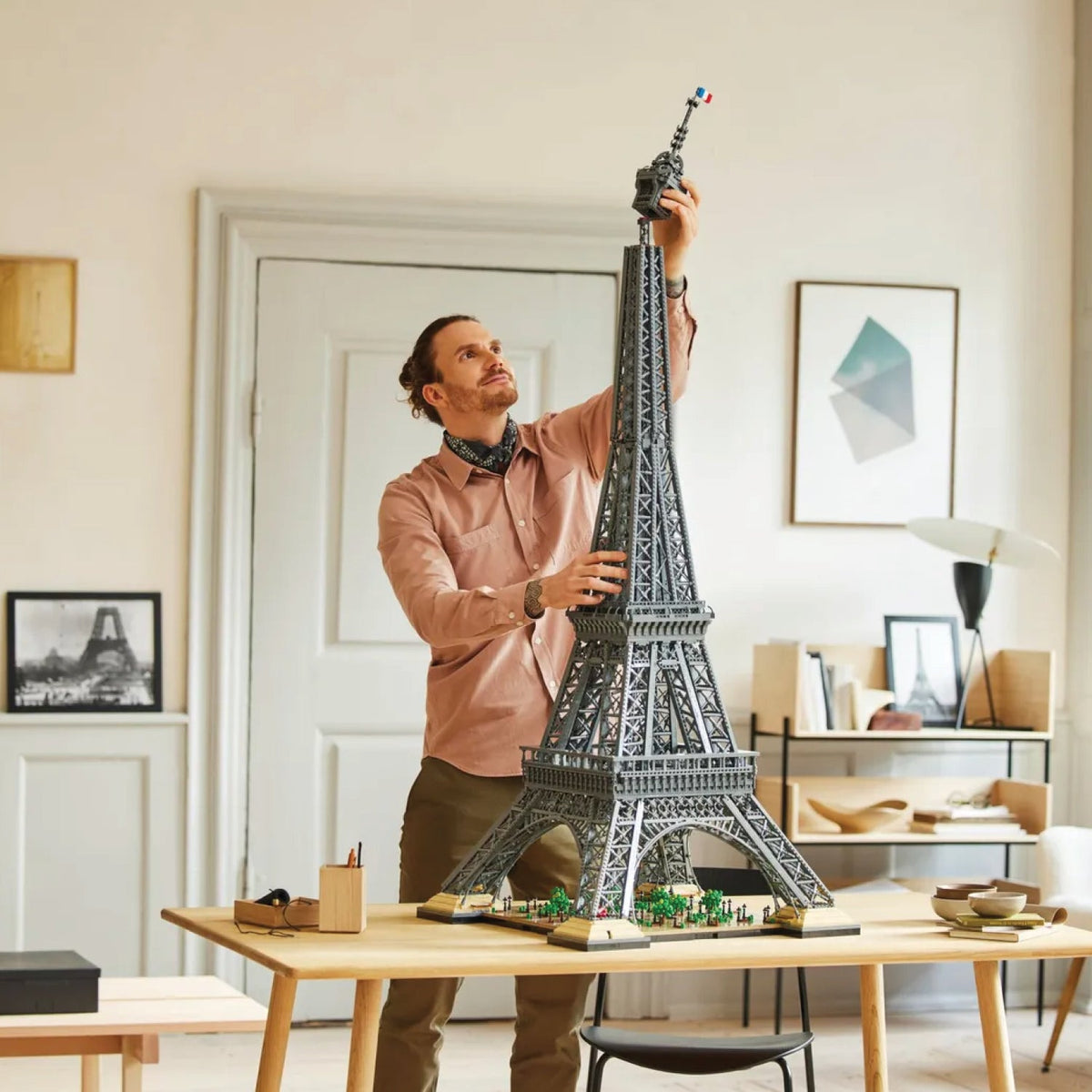 LEGO? Eiffel Tower