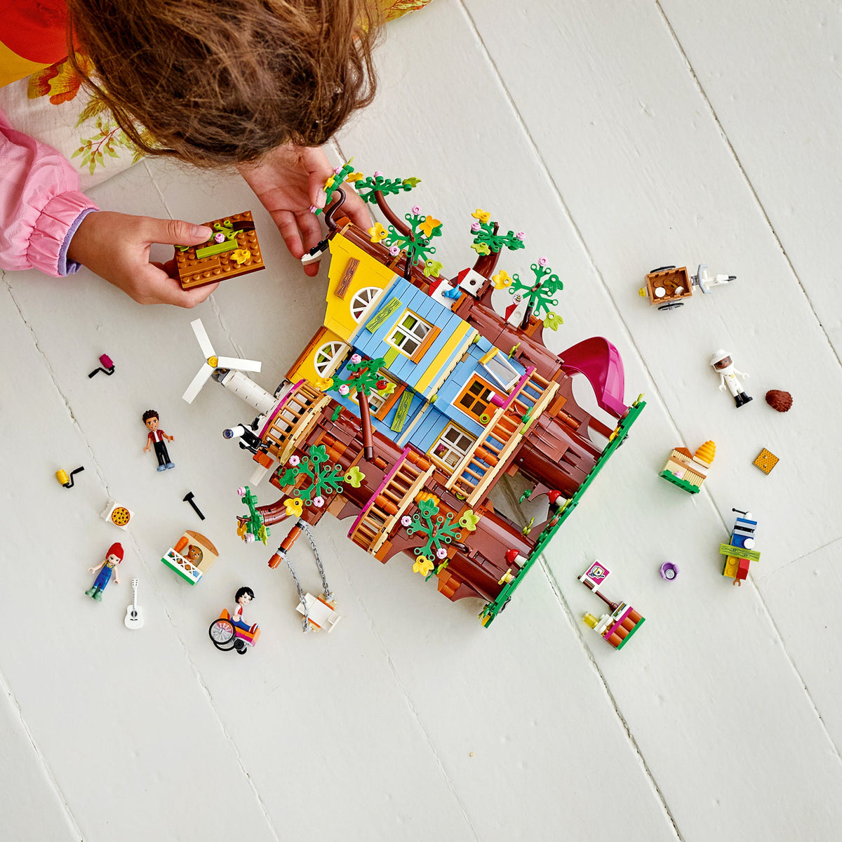 LEGO? Friends? Friendship Tree House