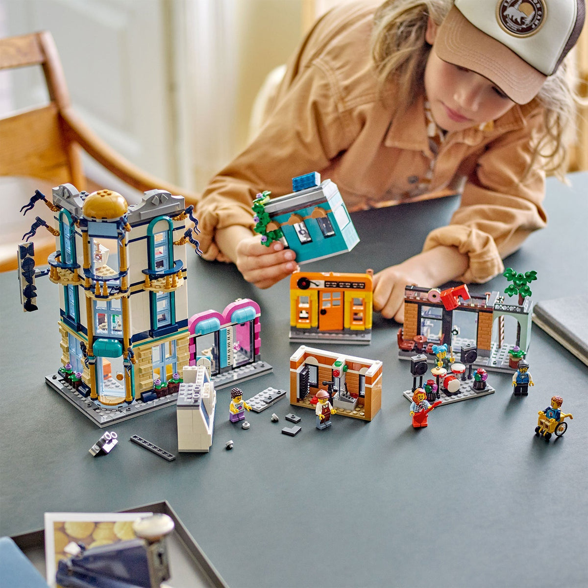 LEGO? Creator 3-in-1 Main Street
