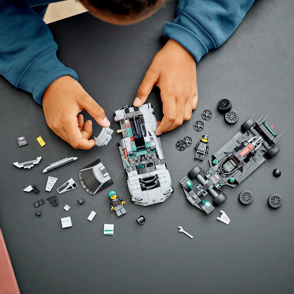 LEGO? Speed Champions Mercedes-AMG F1 W12 E Performance & Mercedes-AMG Project One