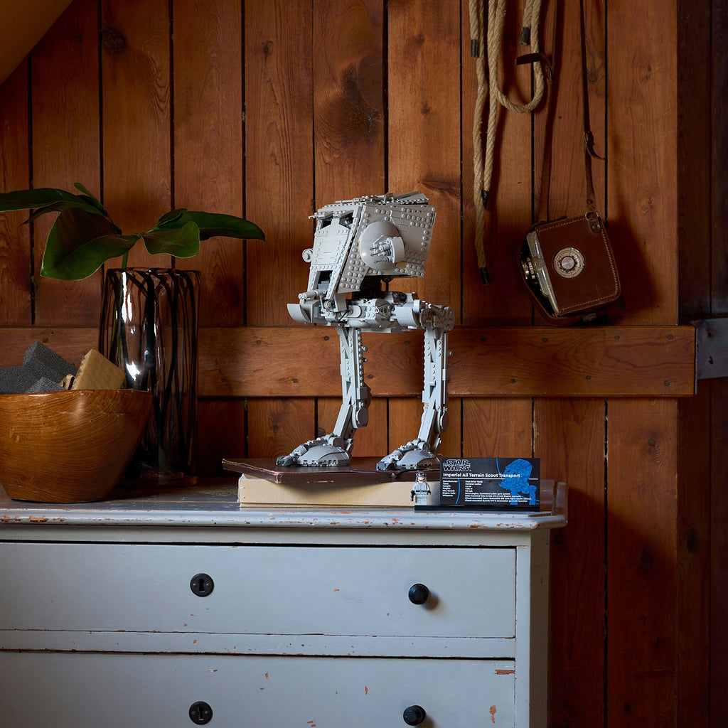 LEGO? Star Wars? AT-ST? Walker