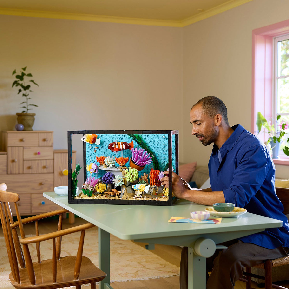 LEGO? Icons Tropical Aquarium