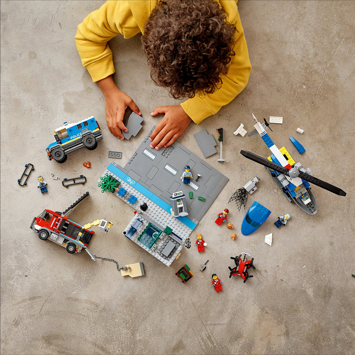 LEGO? City Police Chase at the Bank