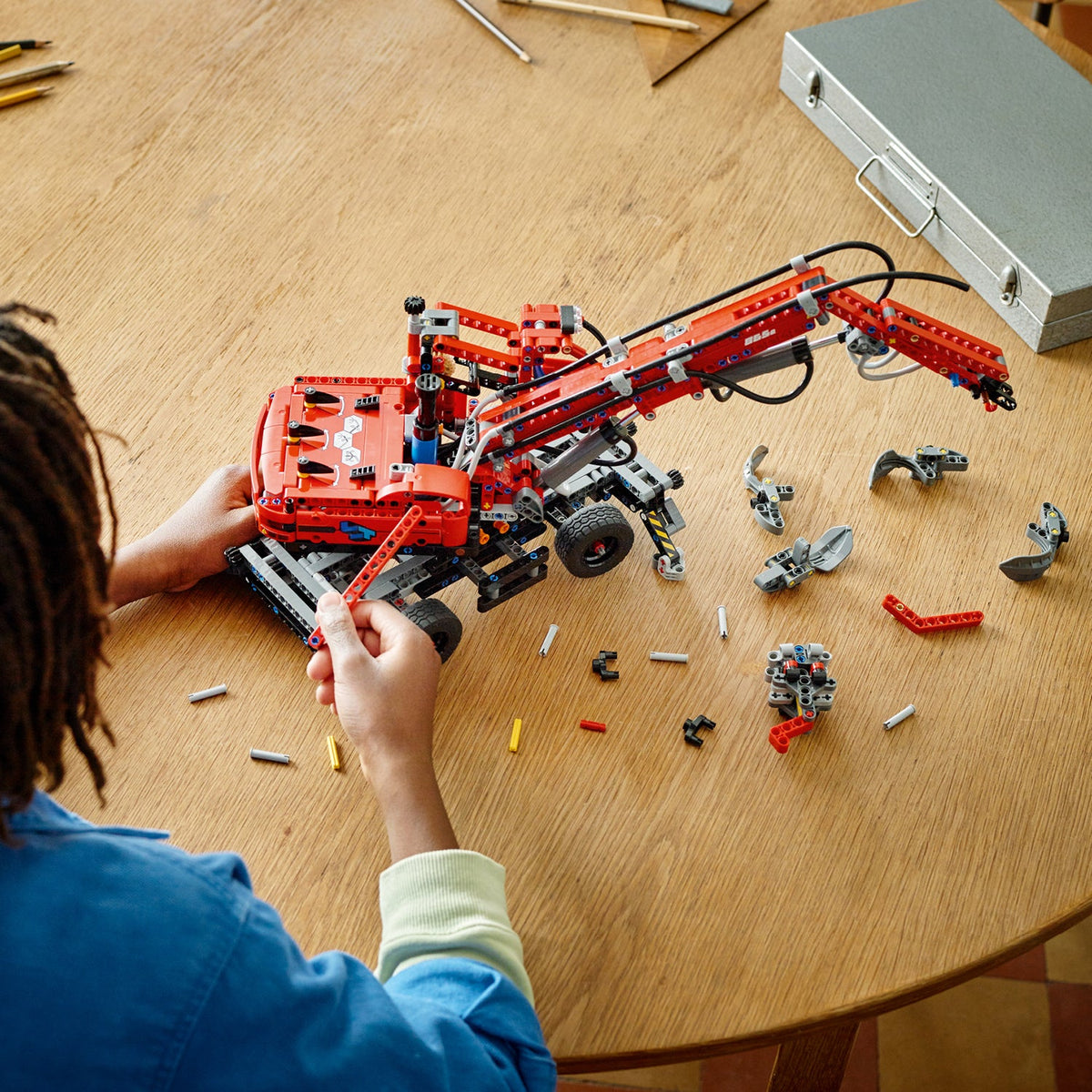 LEGO? Technic Material Handler