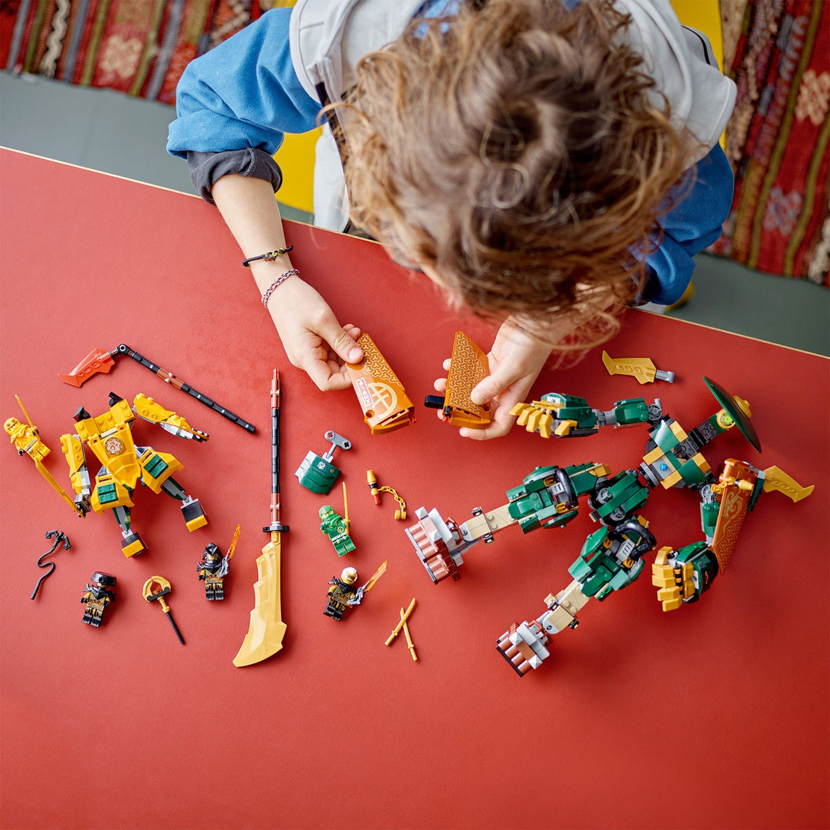 LEGO? NINJAGO? Lloyd and Arin's Ninja Team Mechs