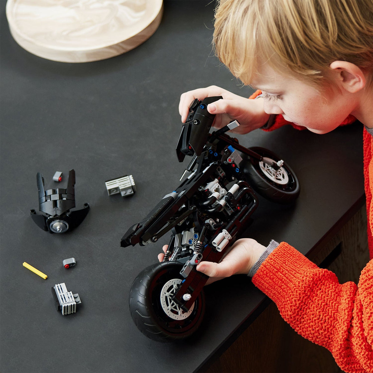 LEGO? Technic The Batman - Batcycle?