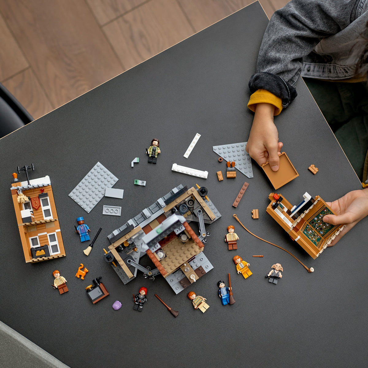 LEGO? Harry Potter? 12 Grimmauld Place