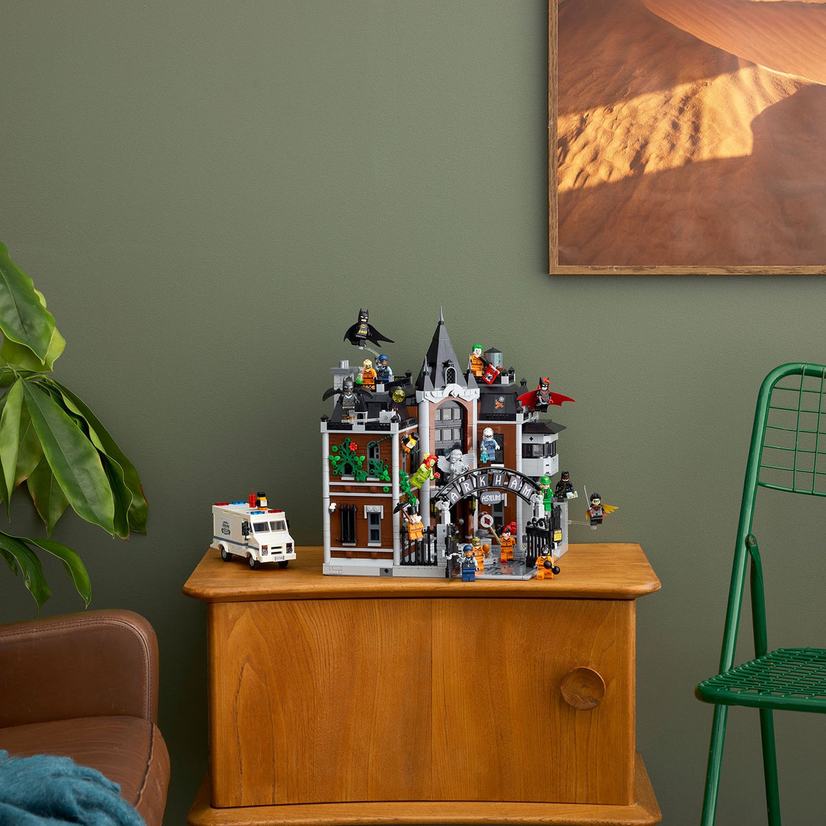 LEGO? DC Batman? Arkham Asylum?