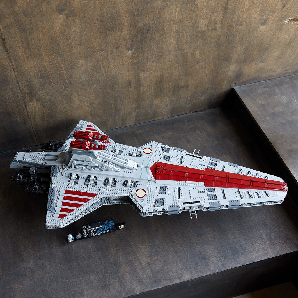 LEGO? Star Wars? Venator-Class Republic Attack Cruiser - Ultimate Collector Series