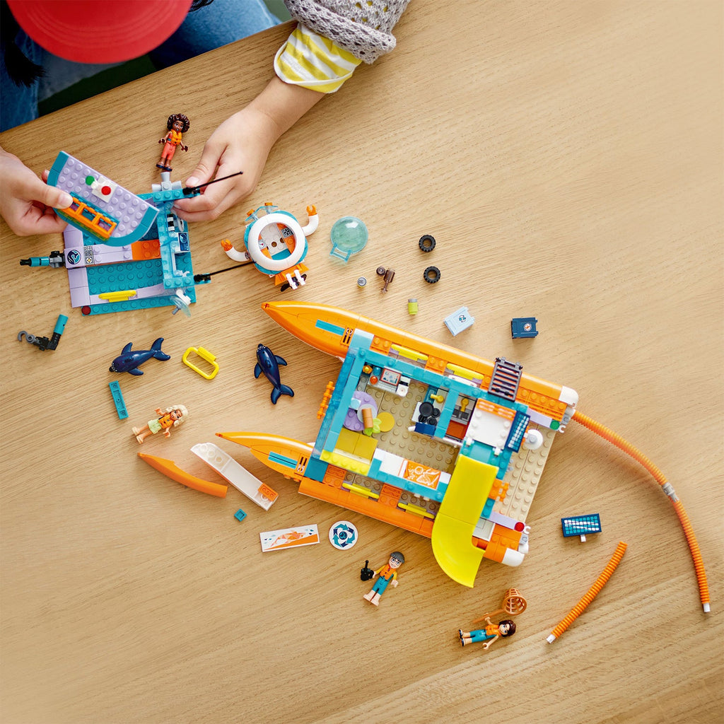 LEGO? Friends? Sea Rescue Boat