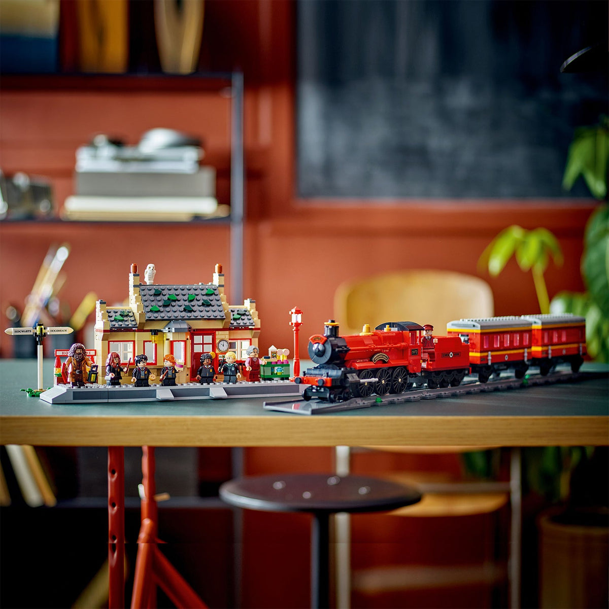 LEGO? Harry Potter? Hogwarts Express? & Hogsmeade? Station