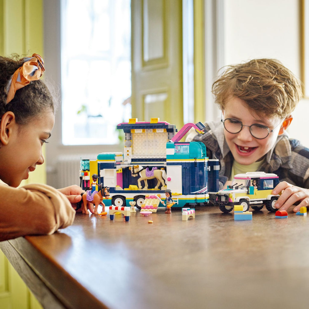 LEGO? Friends? Horse Show Trailer