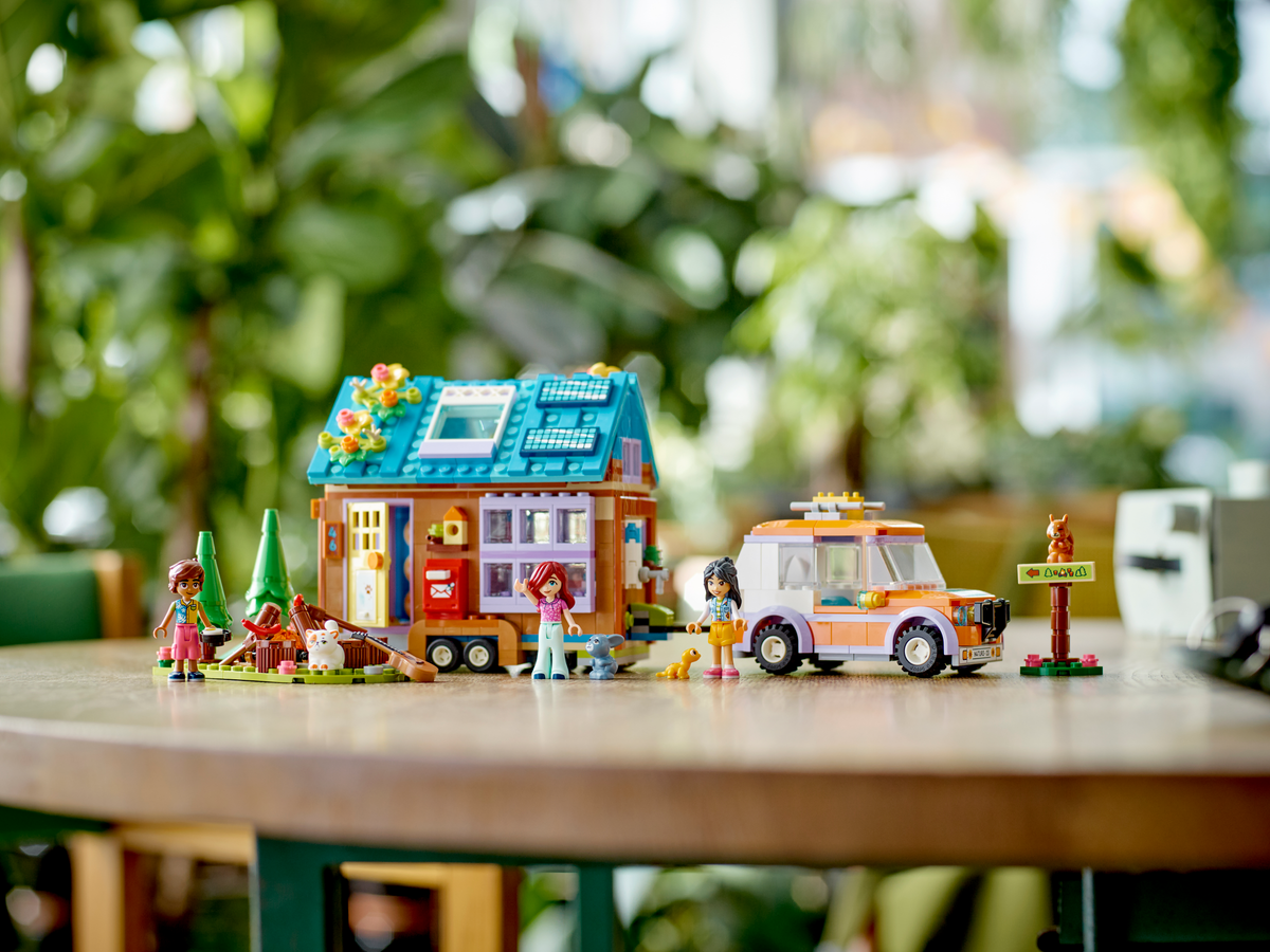 LEGO? Friends? Mobile Tiny House