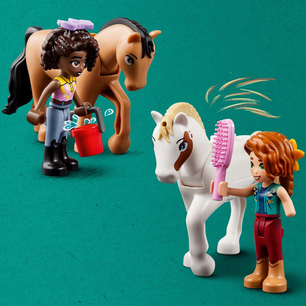 LEGO? Friends? Autumn's Horse Stable