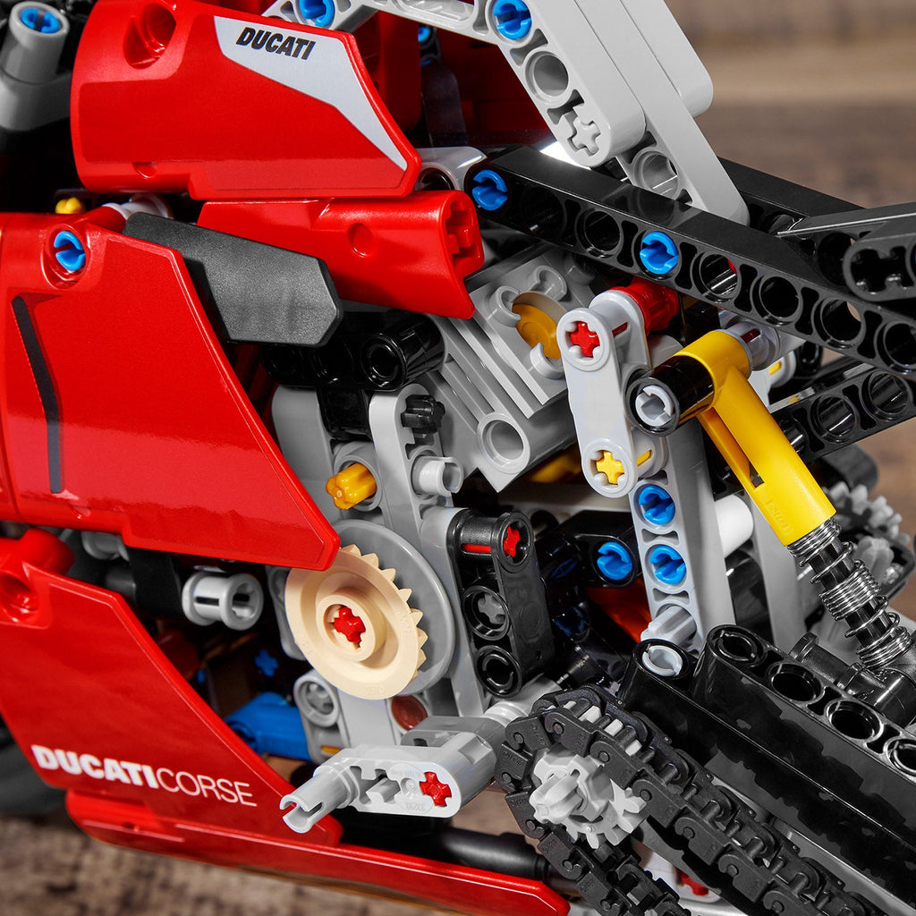 LEGO? Technic Ducati Panigale V4 R