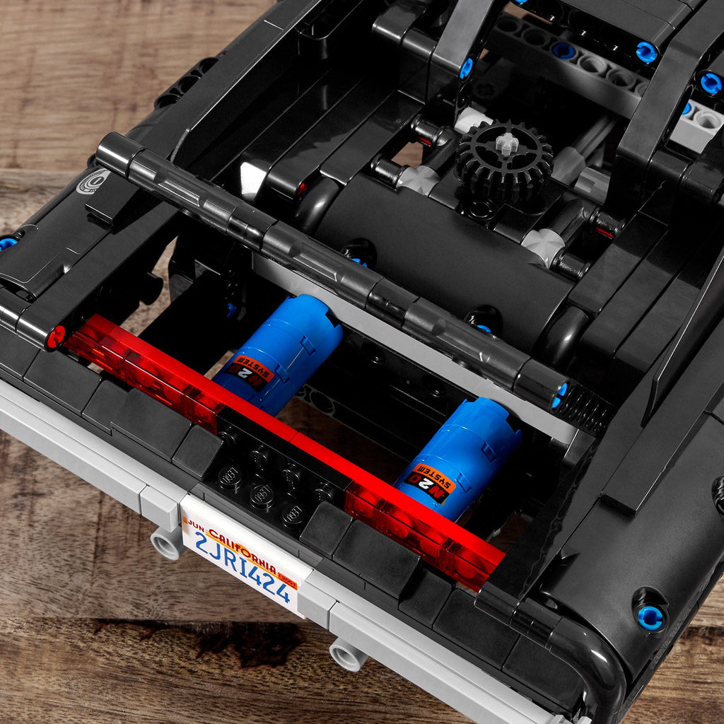LEGO? Technic Doms Dodge Charger