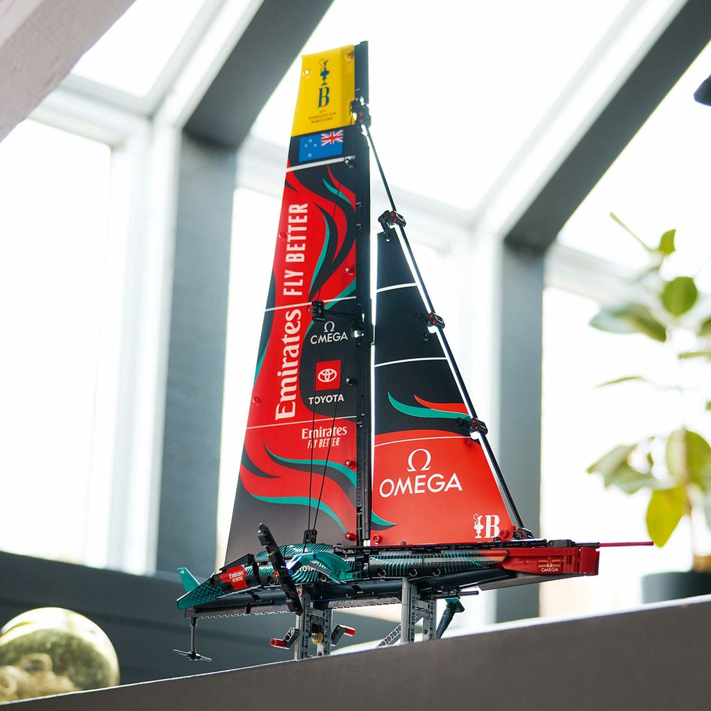 LEGO? Technic Emirates Team New Zealand AC75 Yacht