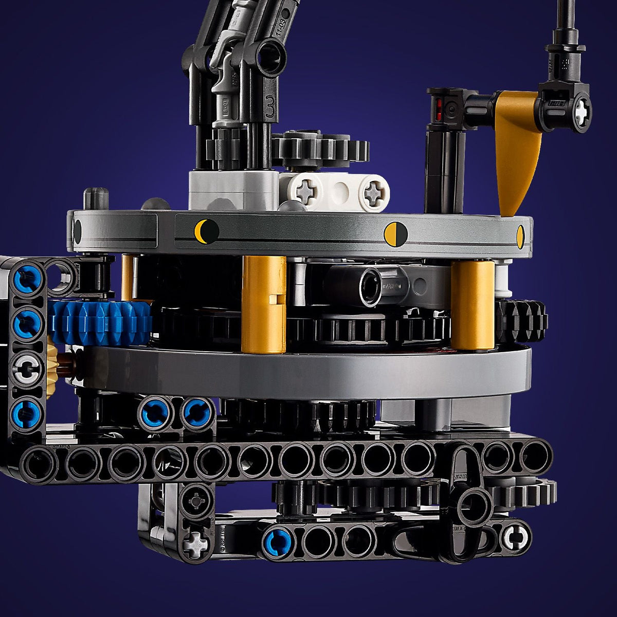 LEGO? Technic Planet Earth and Moon in Orbit