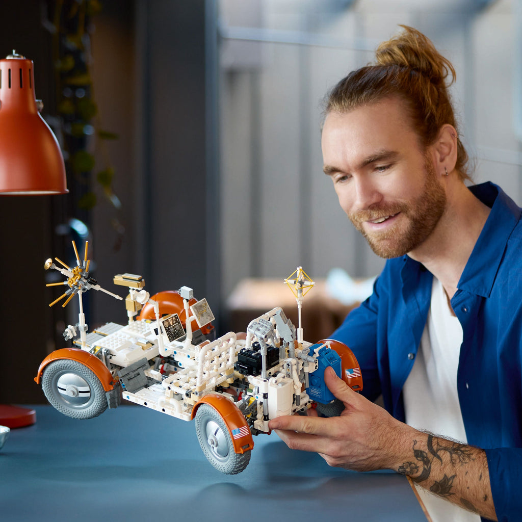 LEGO? Technic NASA Apollo Lunar Roving Vehicle - LRV