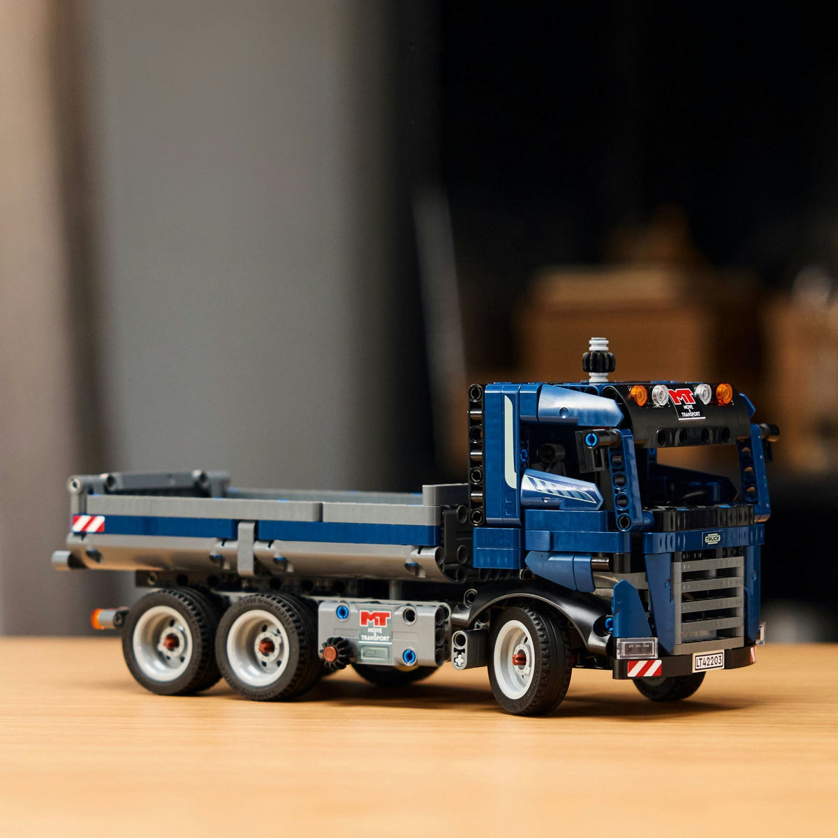 LEGO? Technic Tipping Dump Truck