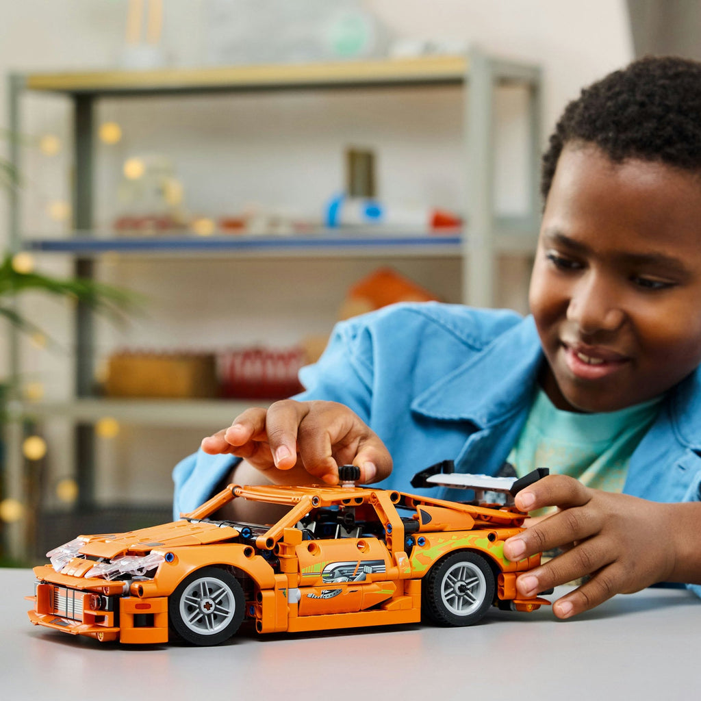 LEGO? Technic Fast and Furious Toyota Supra MK4