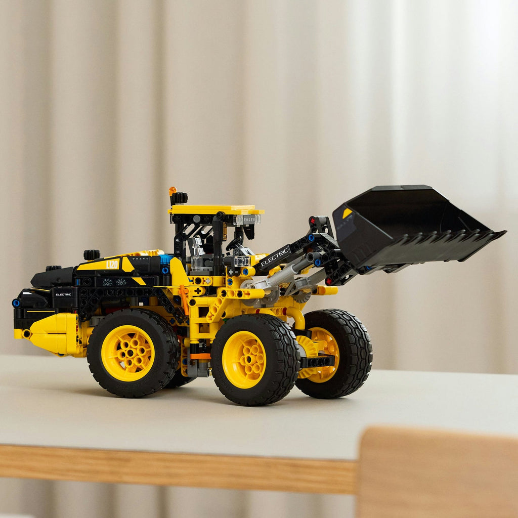 LEGO? Technic Volvo L120 Electric Wheel Loader