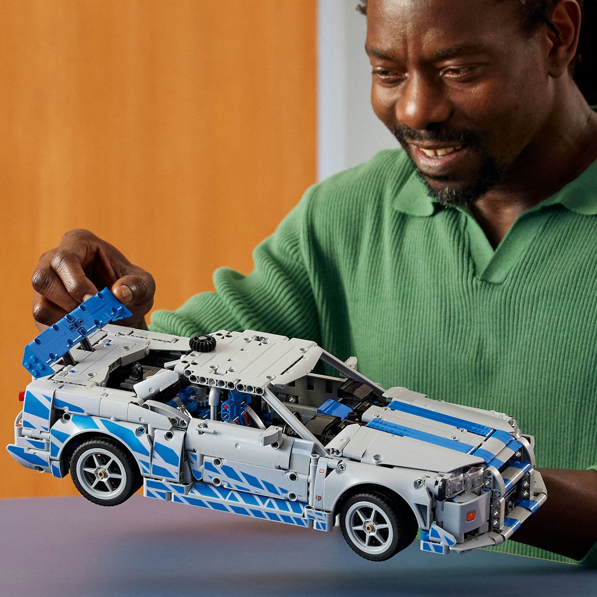 LEGO? Technic 2 Fast 2 Furious Nissan Skyline GT-R (R34) Car
