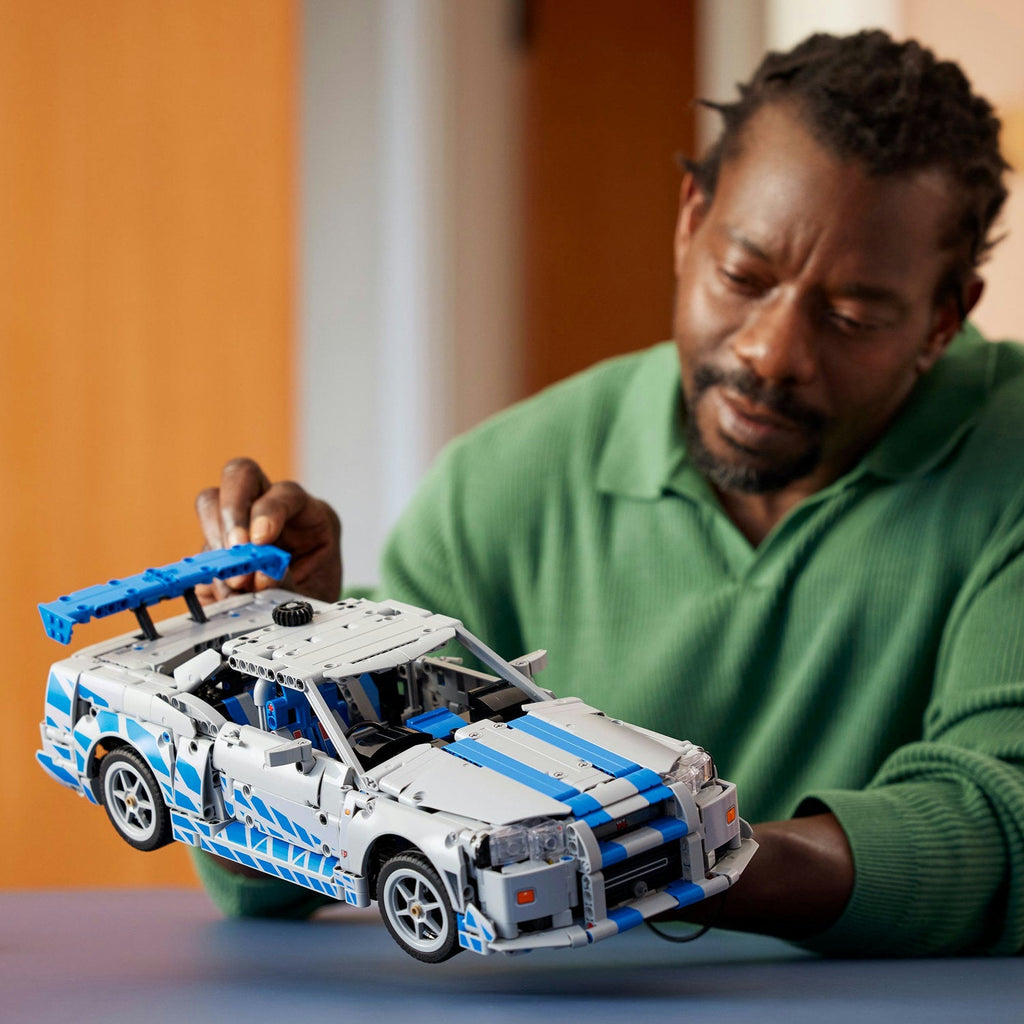 LEGO? Technic 2 Fast 2 Furious Nissan Skyline GT-R (R34) Car