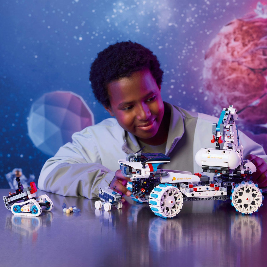 LEGO? Technic Lunar Outpost? Moon Rover Space Vehicle