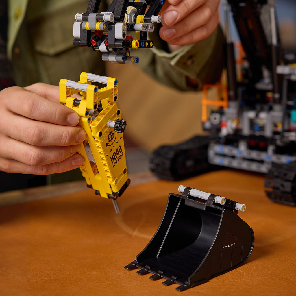 LEGO? Technic Volvo EC500 Hybrid Excavator