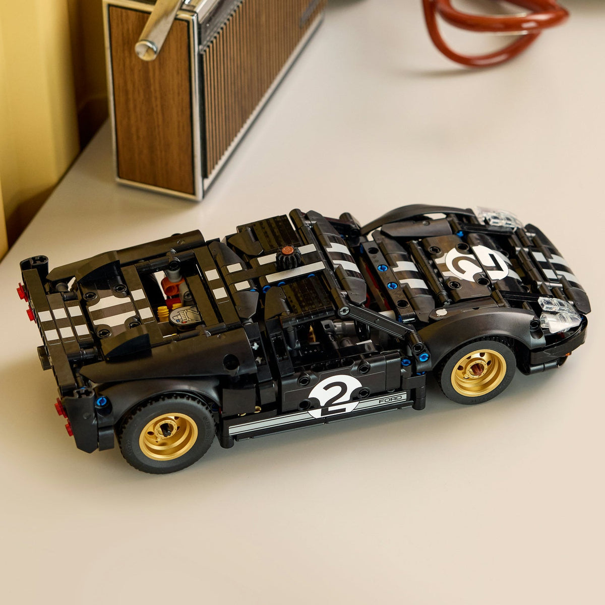 LEGO? Technic 1966 Ford GT40 MKII Race Car