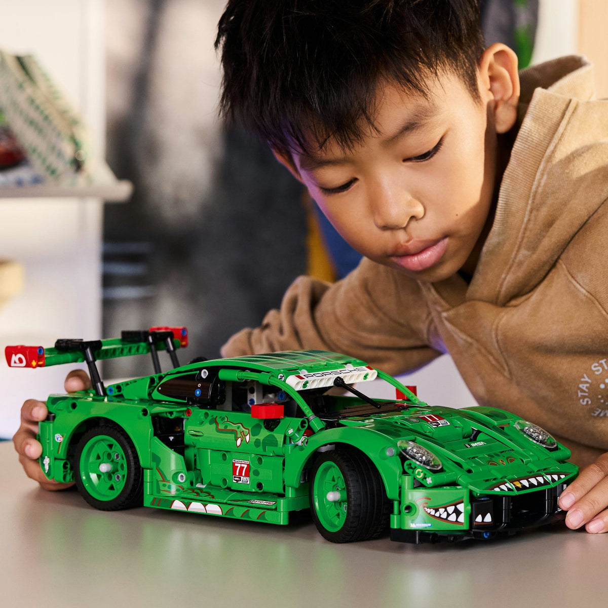 LEGO? Technic Porsche 911 GT3 R REXY AO Racing Car