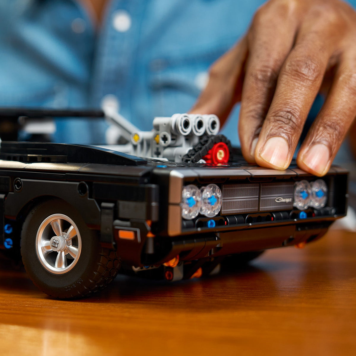LEGO? Technic Fast and Furious Dodge Charger R/T Car