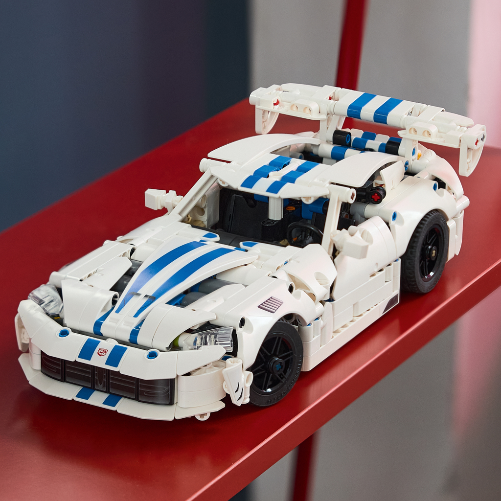 LEGO? Technic Dodge Viper GTS-R Sports Car