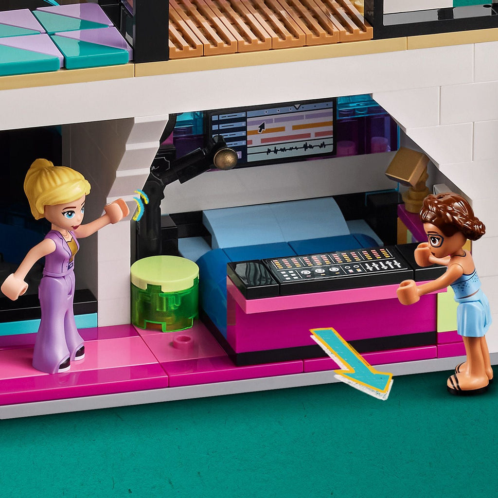 LEGO? Friends? Andrea's Modern Mansion