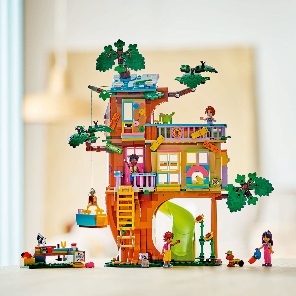 LEGO? Friends? Friendship Tree House Hangout