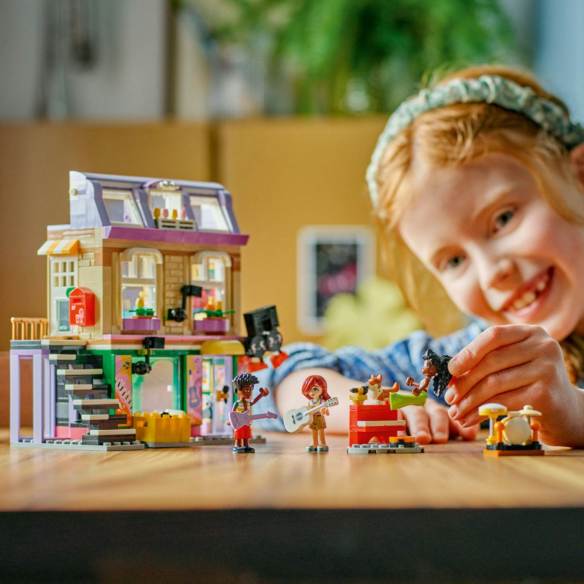 LEGO? Friends Music Store & Apartment