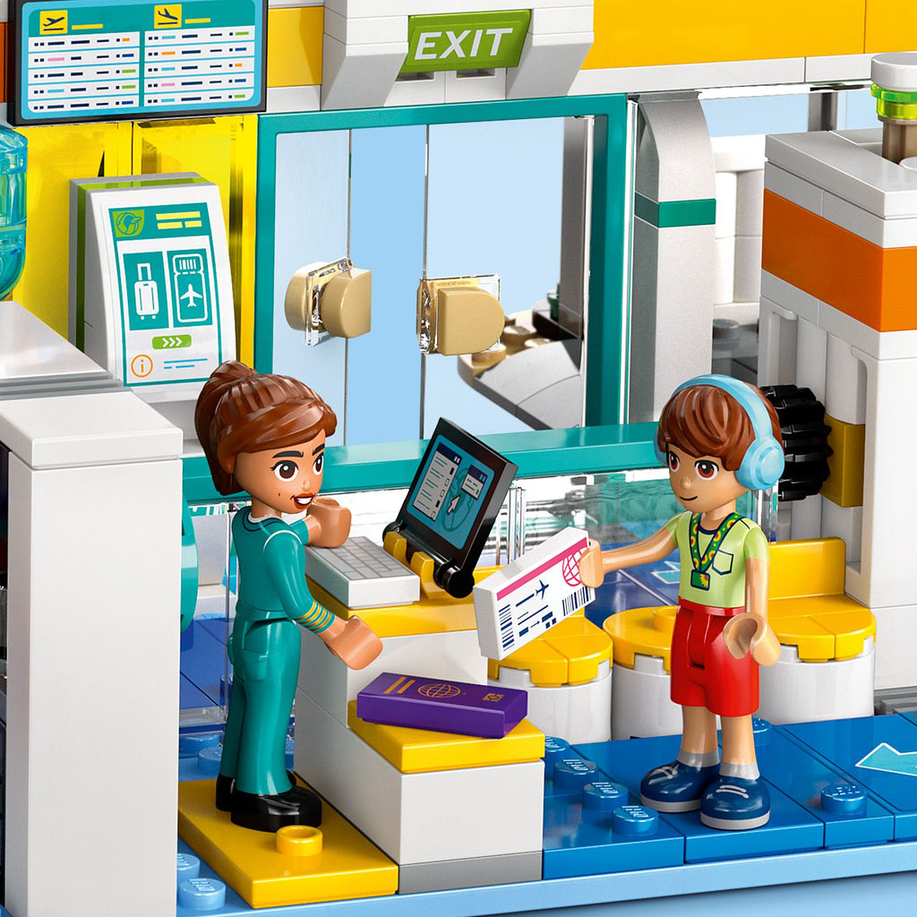 LEGO? Friends? Heartlake City Airport and Airplane