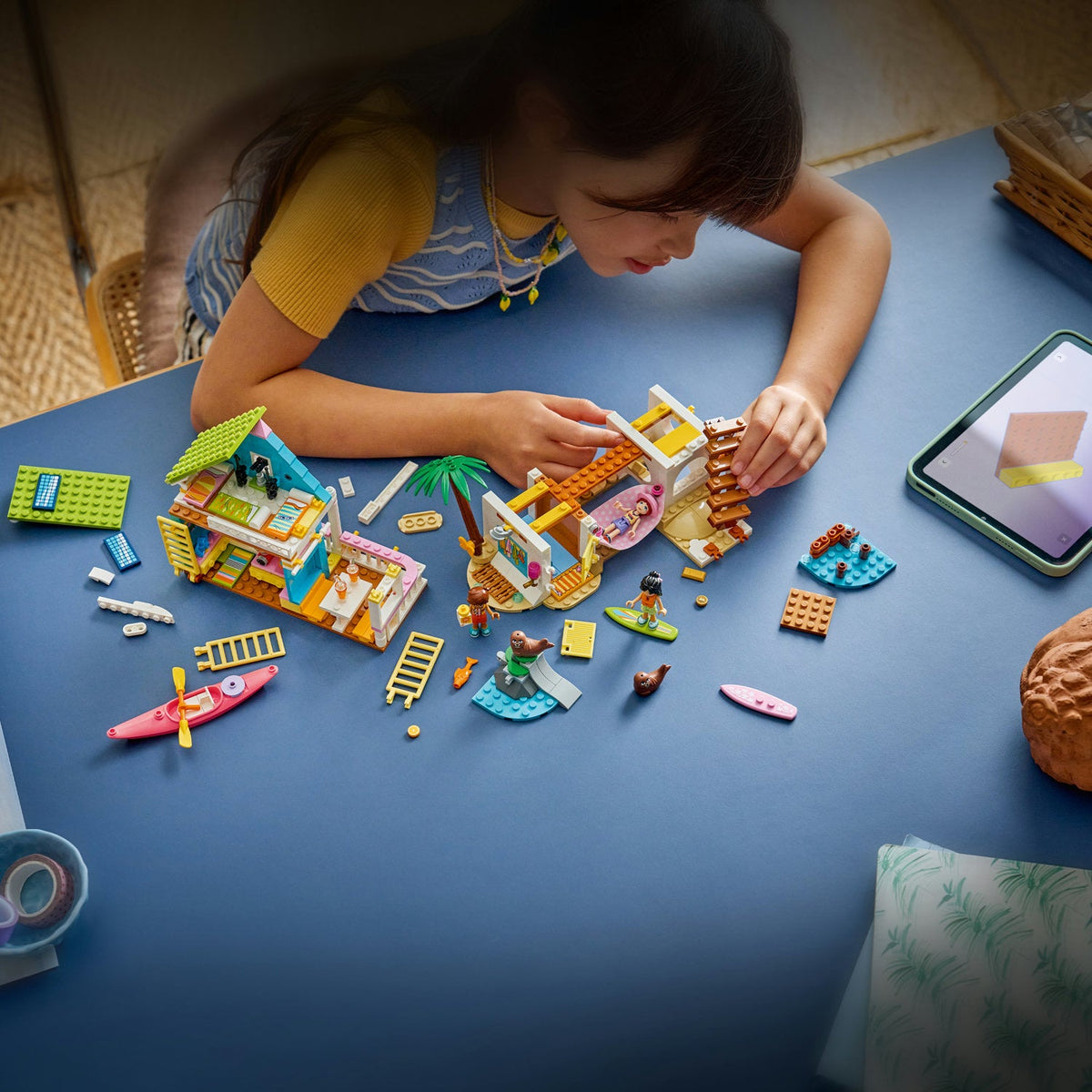 LEGO? Friends Beach House with Seals