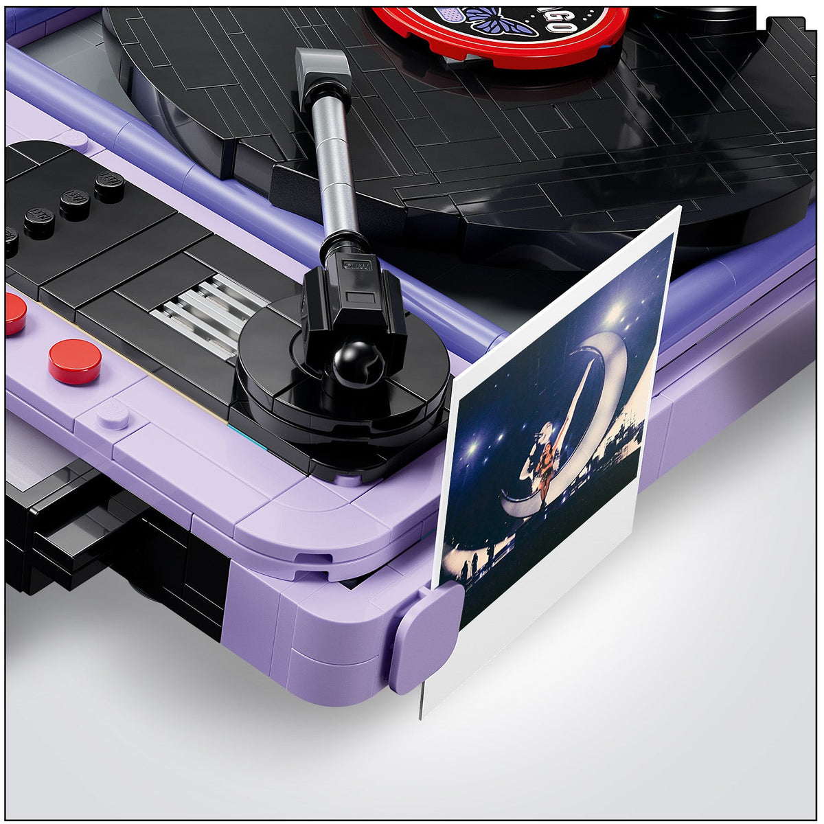 LEGO? Editions Olivia Rodrigo's Concert Moon