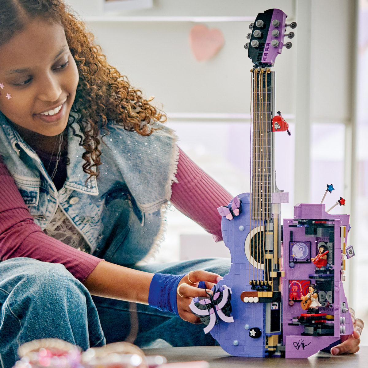 LEGO? Editions Olivia Rodrigo's Dual Guitar