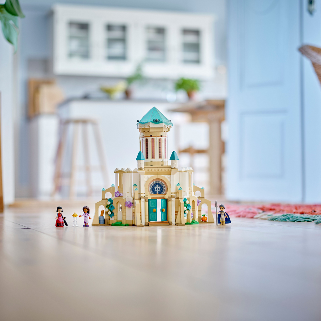 LEGO? | Disney King Magnifico's Castle